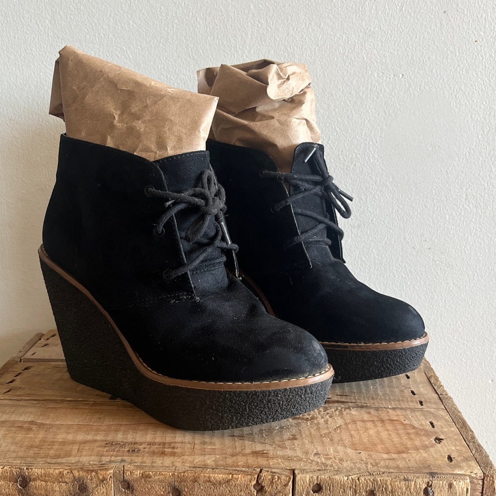Urban Outfitters - Black Suede Wedge Ankle Boots